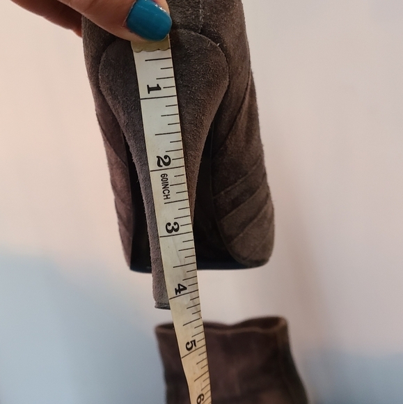 Ethic Suede Booties - Picture 3 of 16